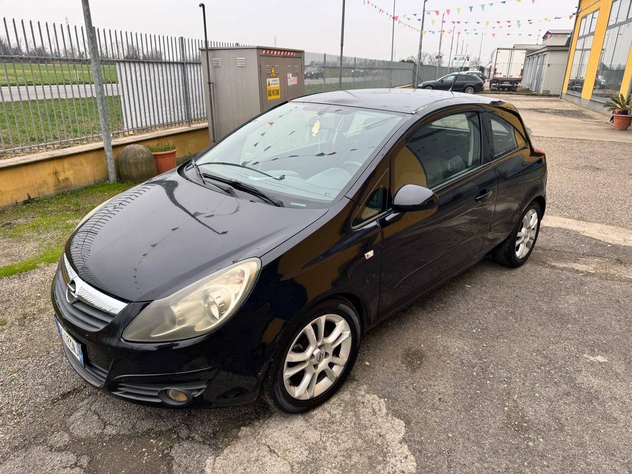 Opel Corsa 1.2 3 porte Club