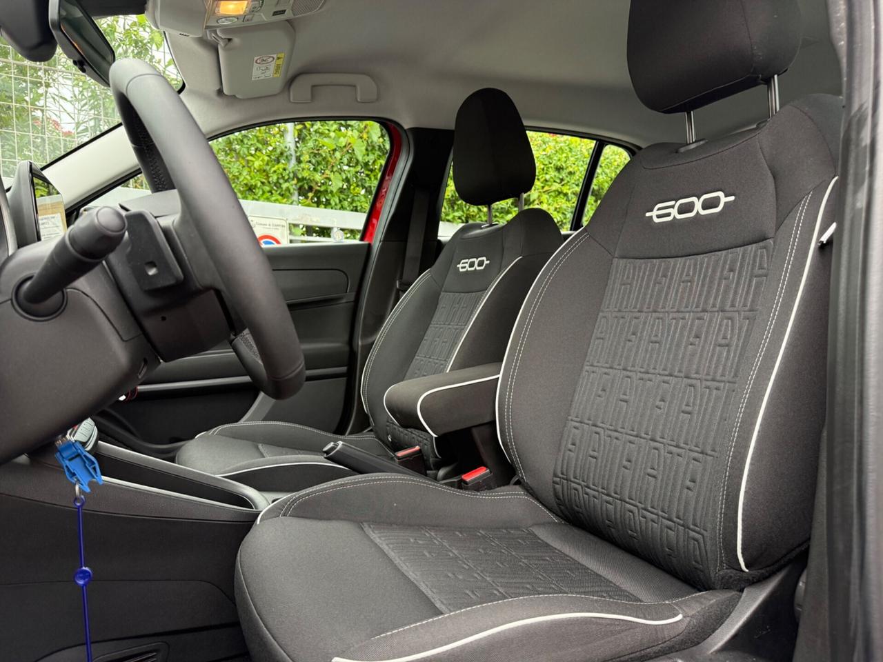 FIAT 600 Hybrid 100 CV DCT MHEV +GARANTITA