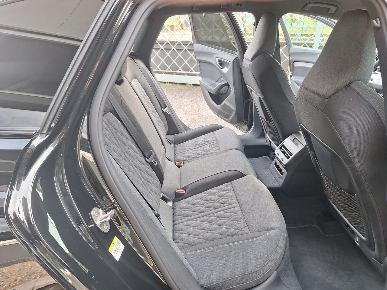 Audi A5 Avant TDI 150 kW mHEV+ S tronic quattro Line edition