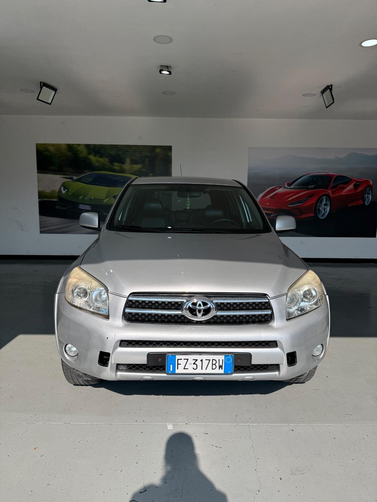 Toyota RAV 4 RAV4 2.2 D-4D 136 CV Luxury
