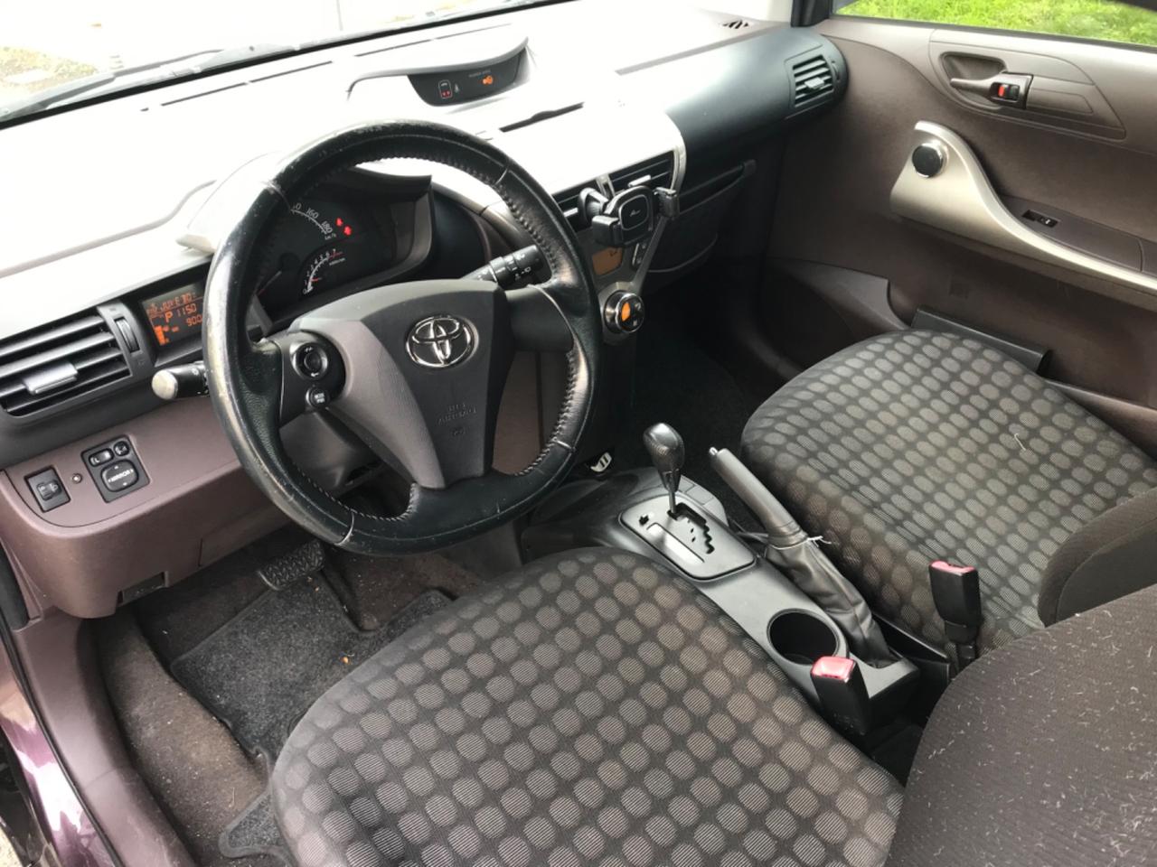 Toyota iQ 1.0 Multidrive