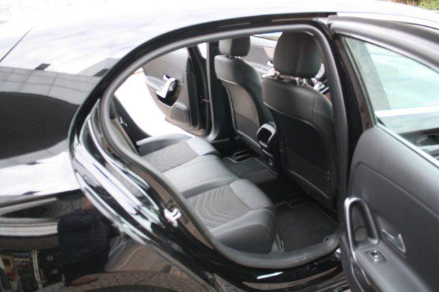 MERCEDES-BENZ A 180 Automatic AMG Line Premium