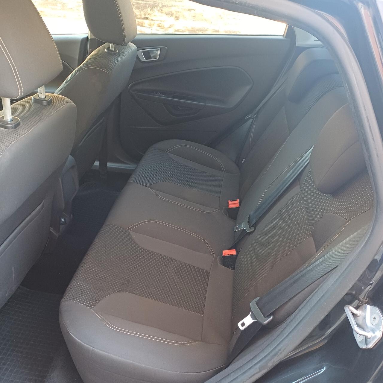 Ford Fiesta 1.5 TDCi 95CV 5 porte Titanium