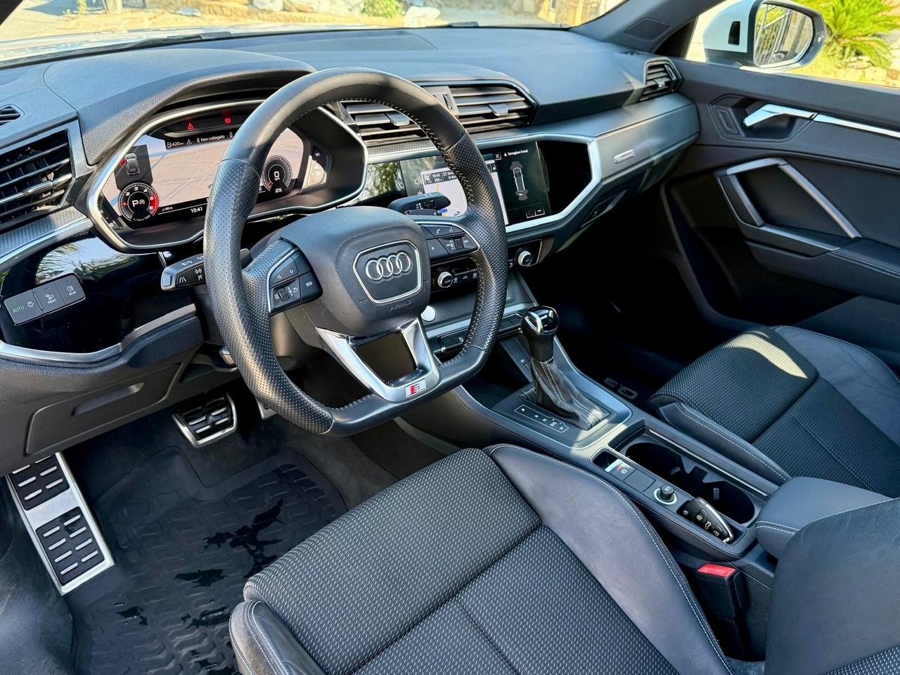 Audi Q3 35 TDI S tronic line edition