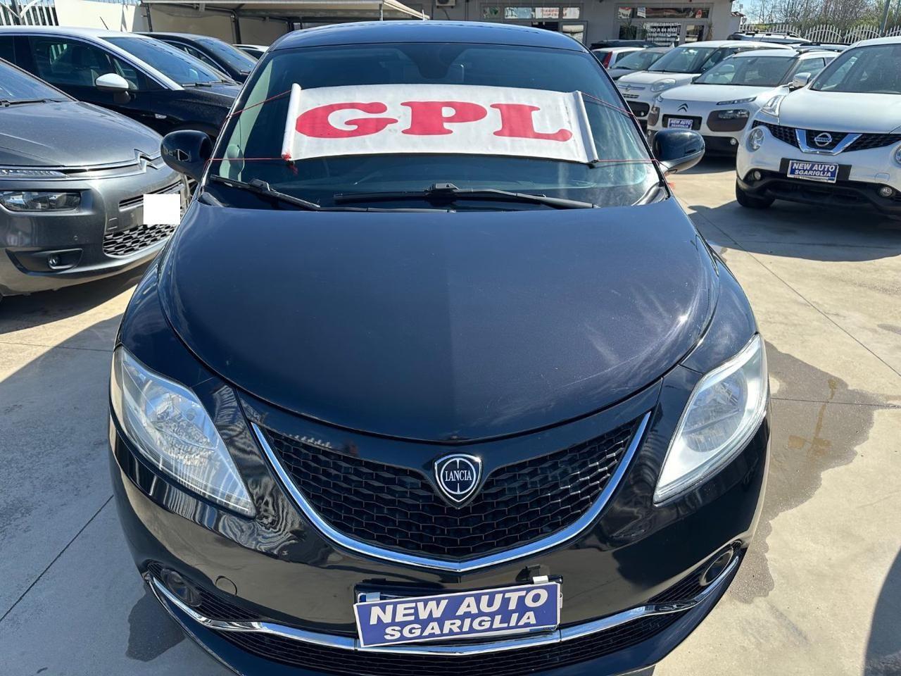 Lancia Ypsilon 1.2 GPL Gold