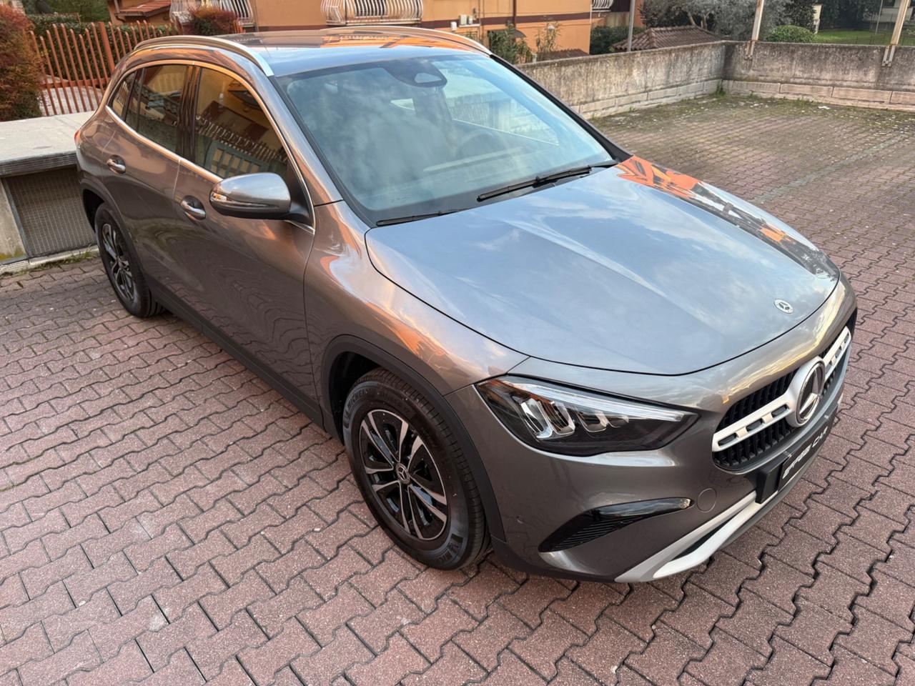 Mercedes-benz GLA 180 Mhev Aut. PARI AL NUOVO!