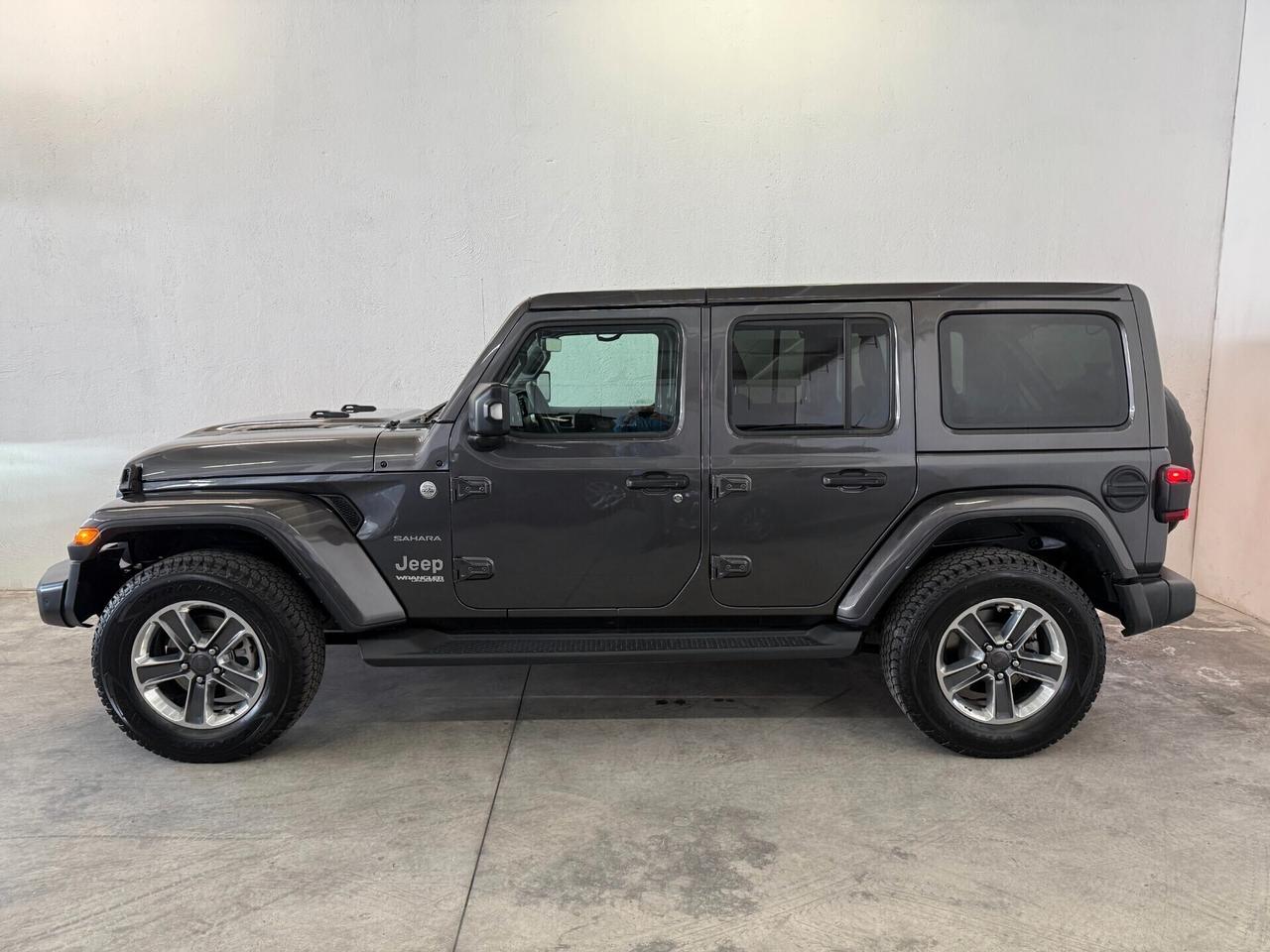 Jeep Wrangler Unlimited 2.0 Turbo Sahara UNICOPROPIETARIO