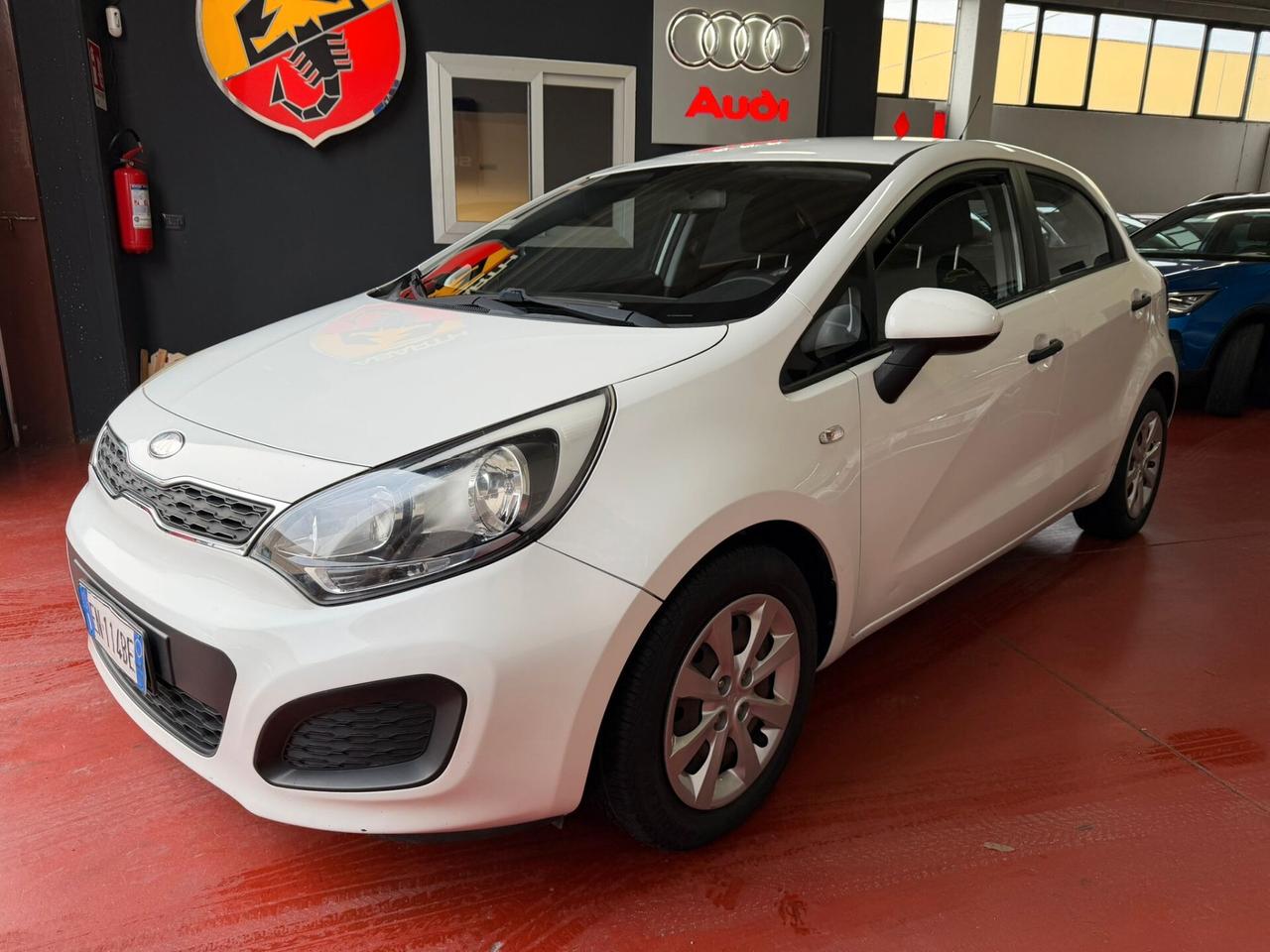 Kia Rio 1.1 CRDi WGT 5p. LX