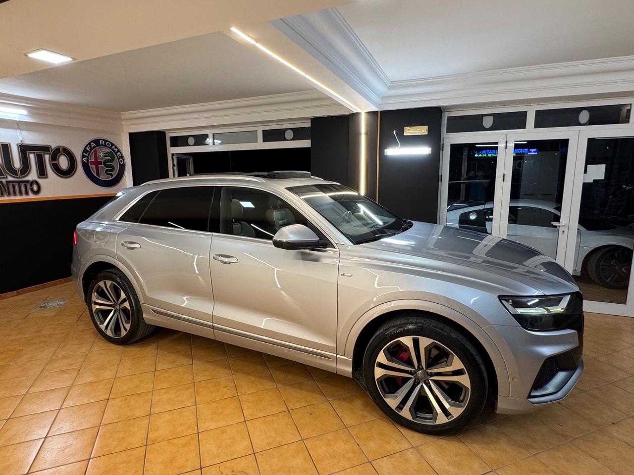 Audi Q8 50 TDI 286 CV quattro tiptronic Sport