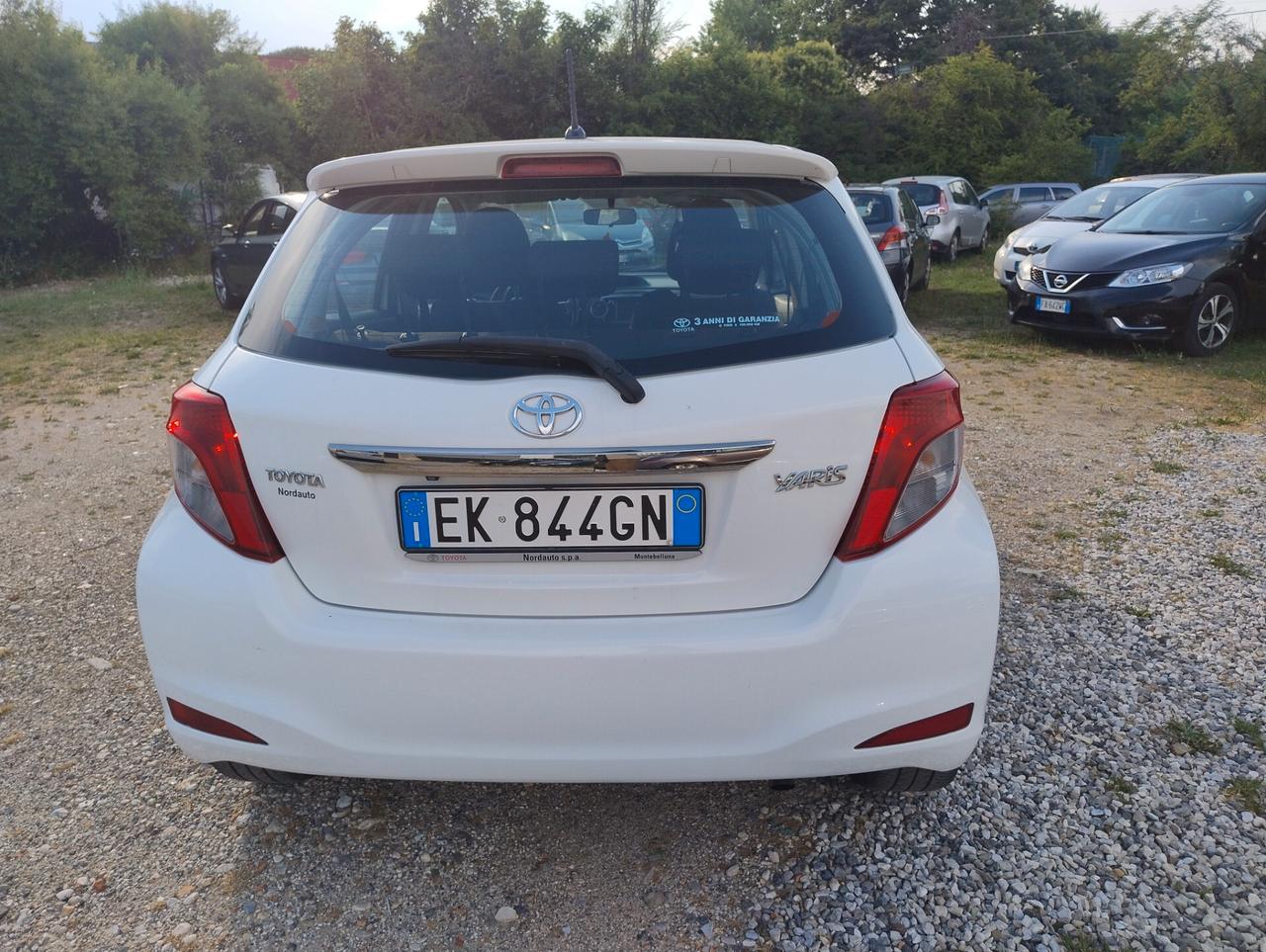 Toyota Yaris 1.3 5 porte Lounge