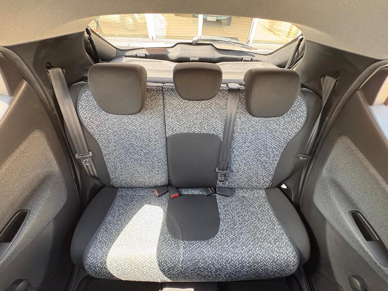 Lancia Ypsilon 1.2 69 CV 5 porte S&S Elefantino Blu