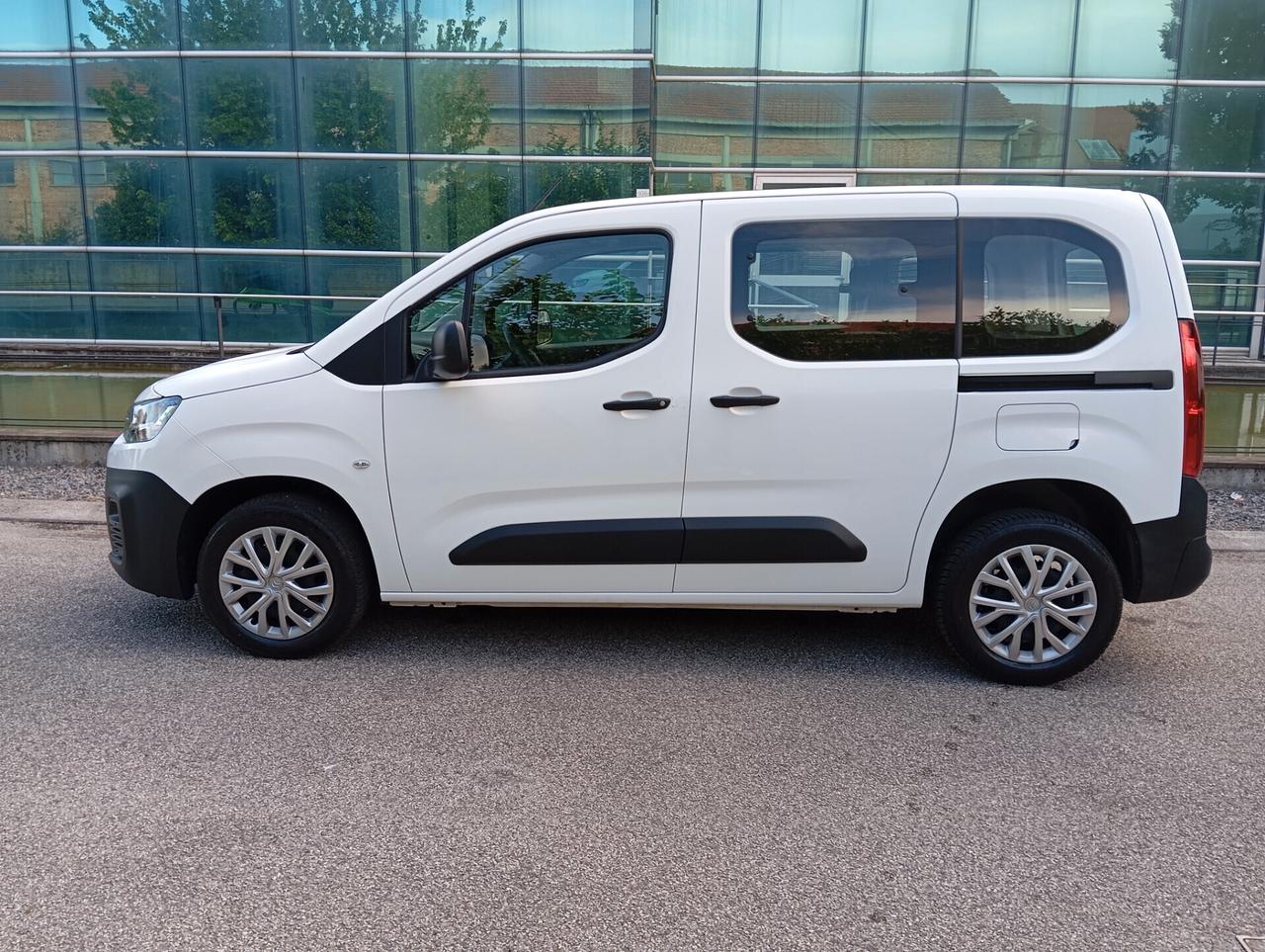 Citroen Berlingo 1.5 BlueHDi 100 Feel 2022 E 329 MESE