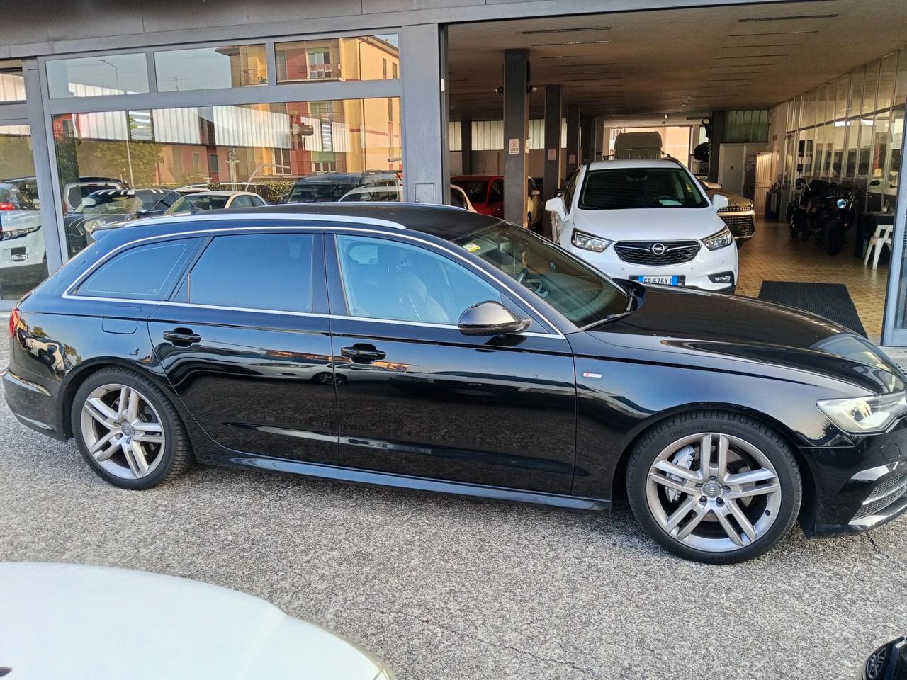 Audi A6 Avant 3.0 TDI 272 CV quattro S tronic S-Line