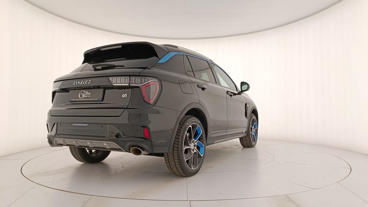 LYNK & CO 01 1.5 td phev auto