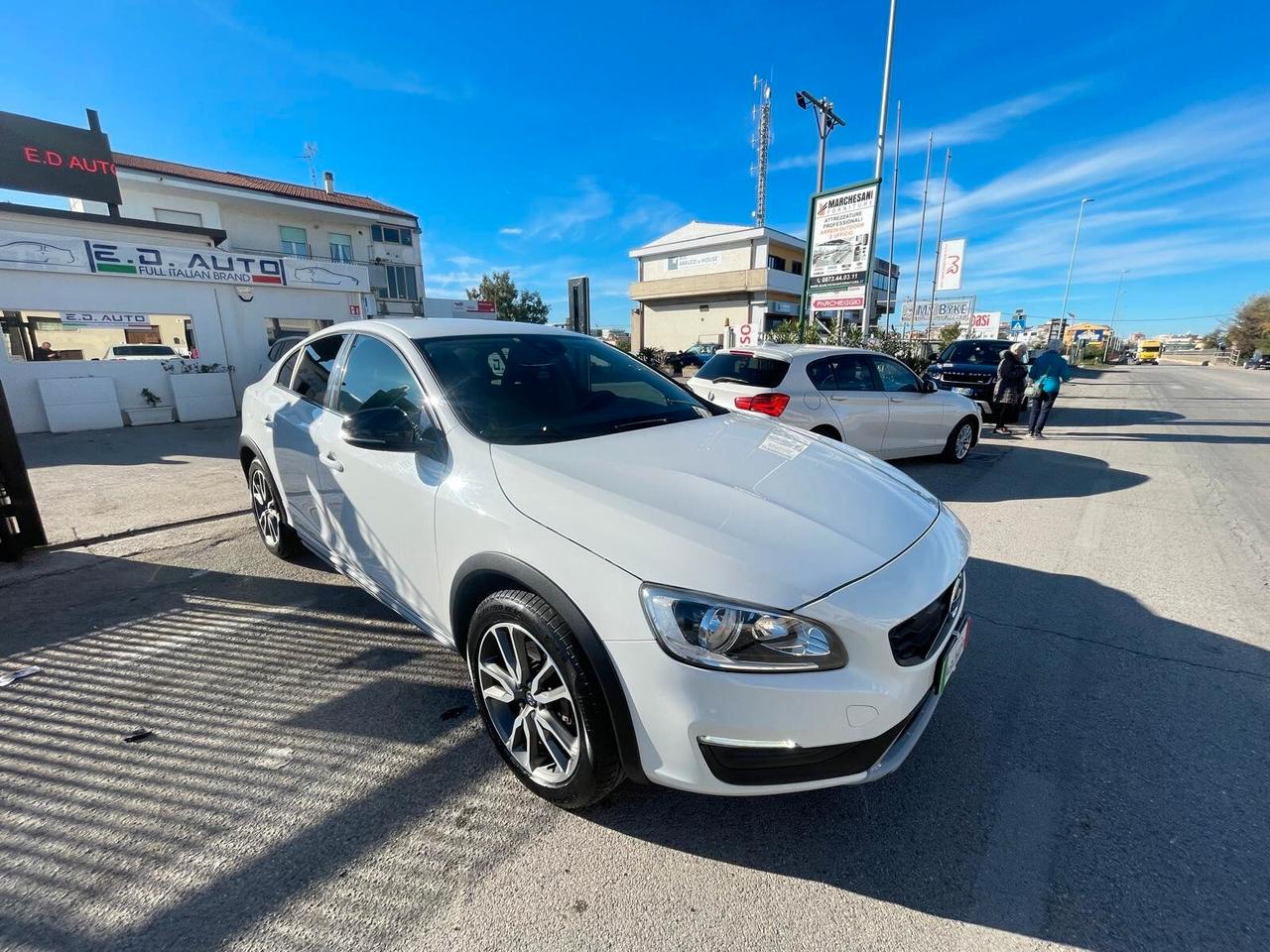 Volvo S60 Cross Country D3 Pro