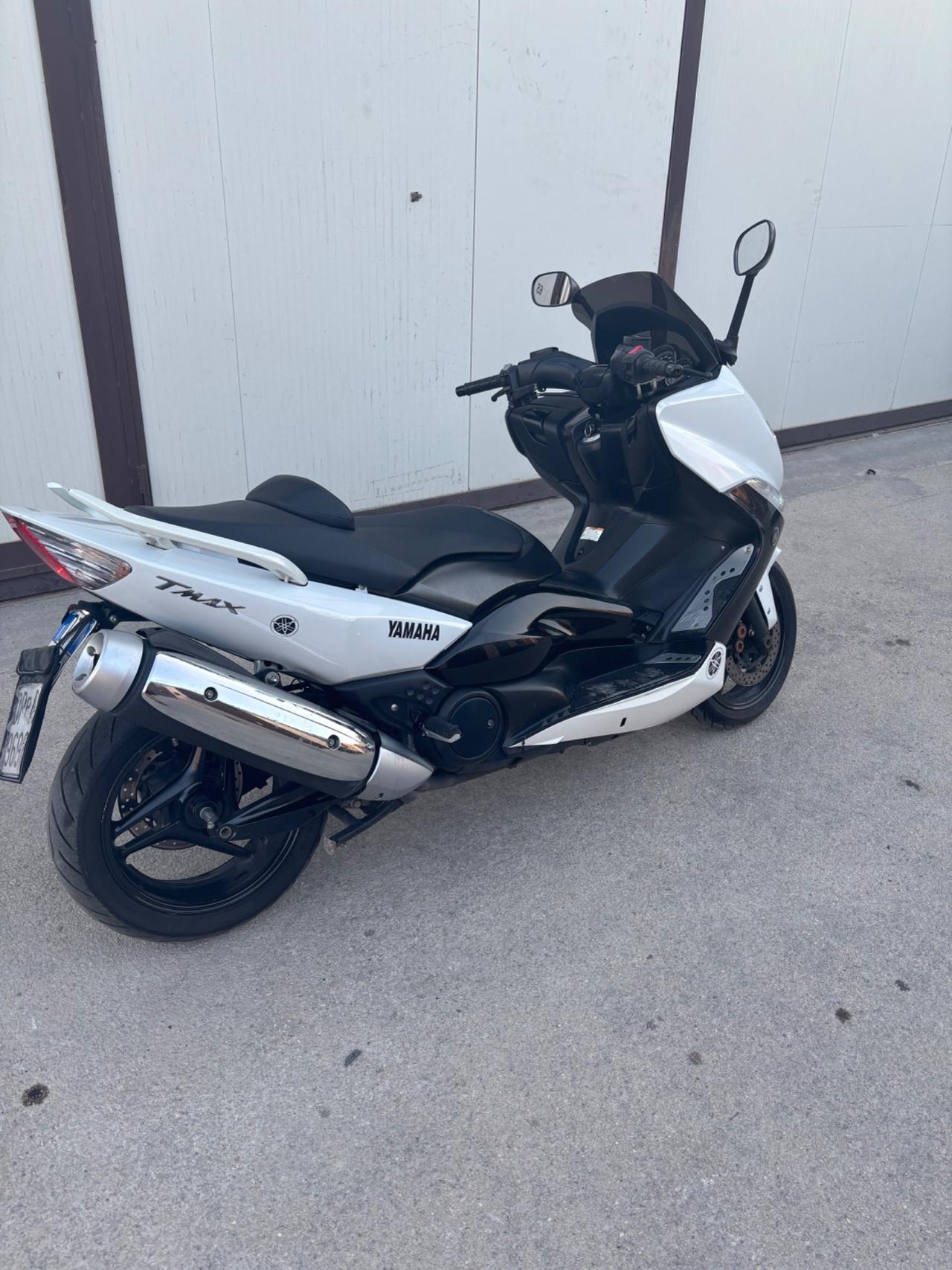 Yamaha T Max 500