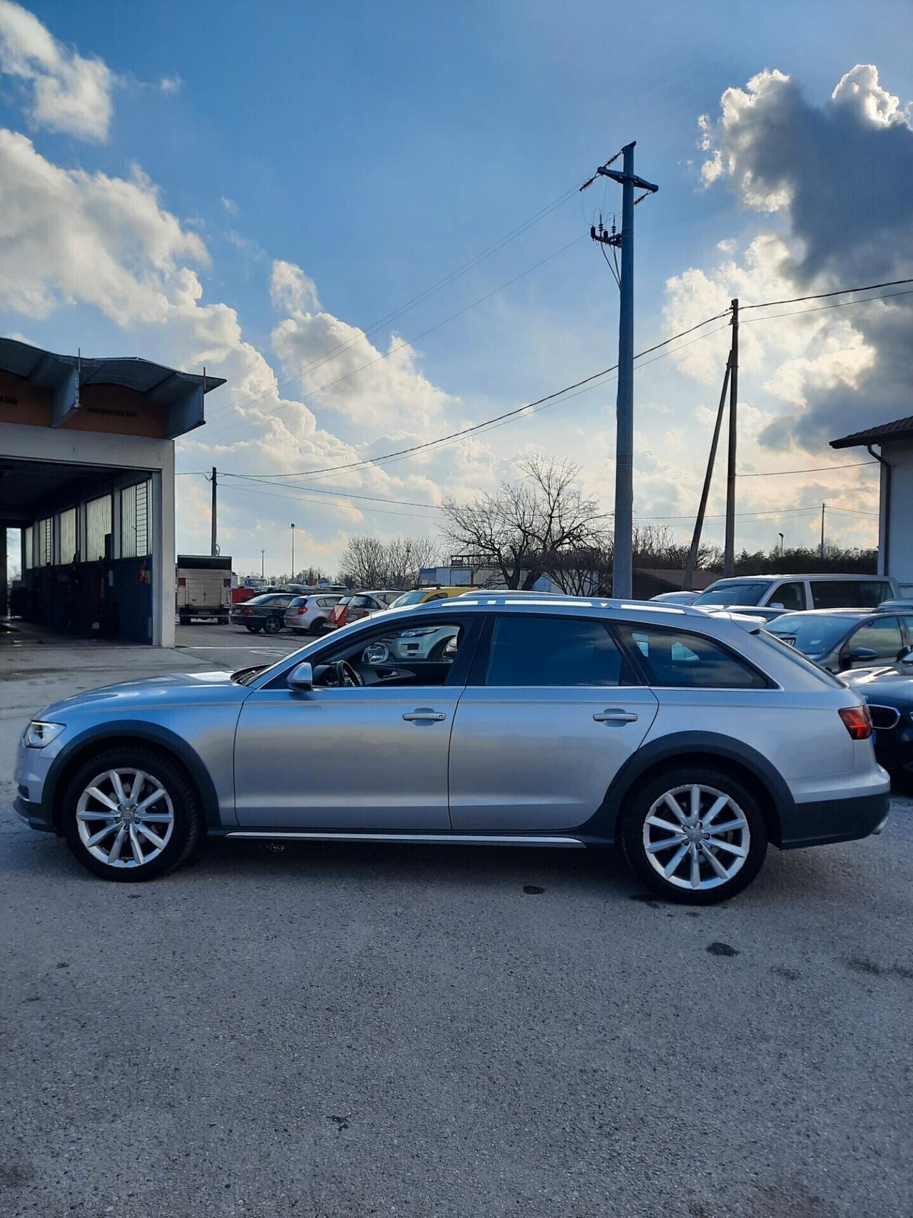 Audi A6 allroad 3.0 TDI 218 CV S tronic Business Plus