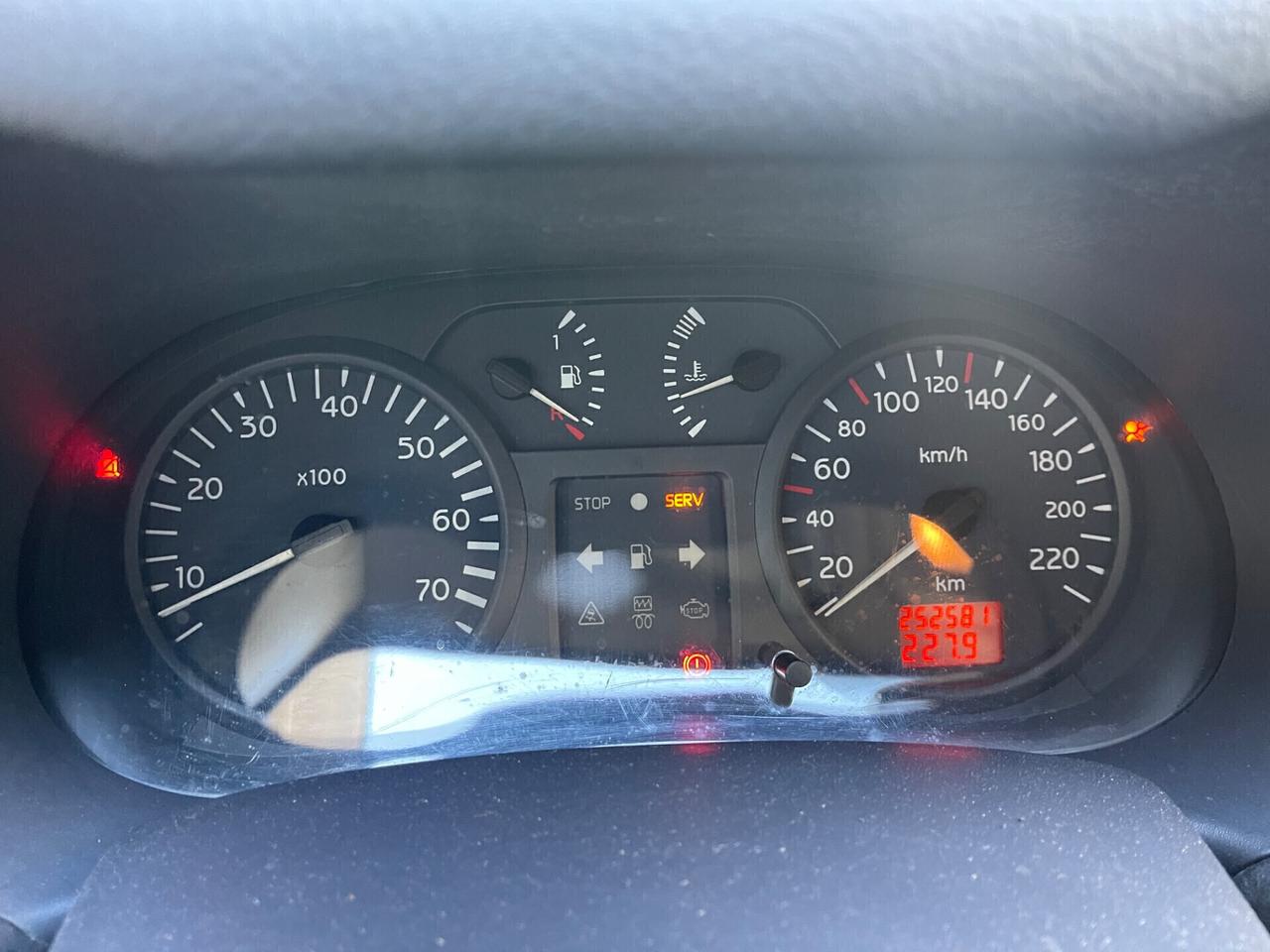 Renault Clio 1.4 16V benzina neopatentati