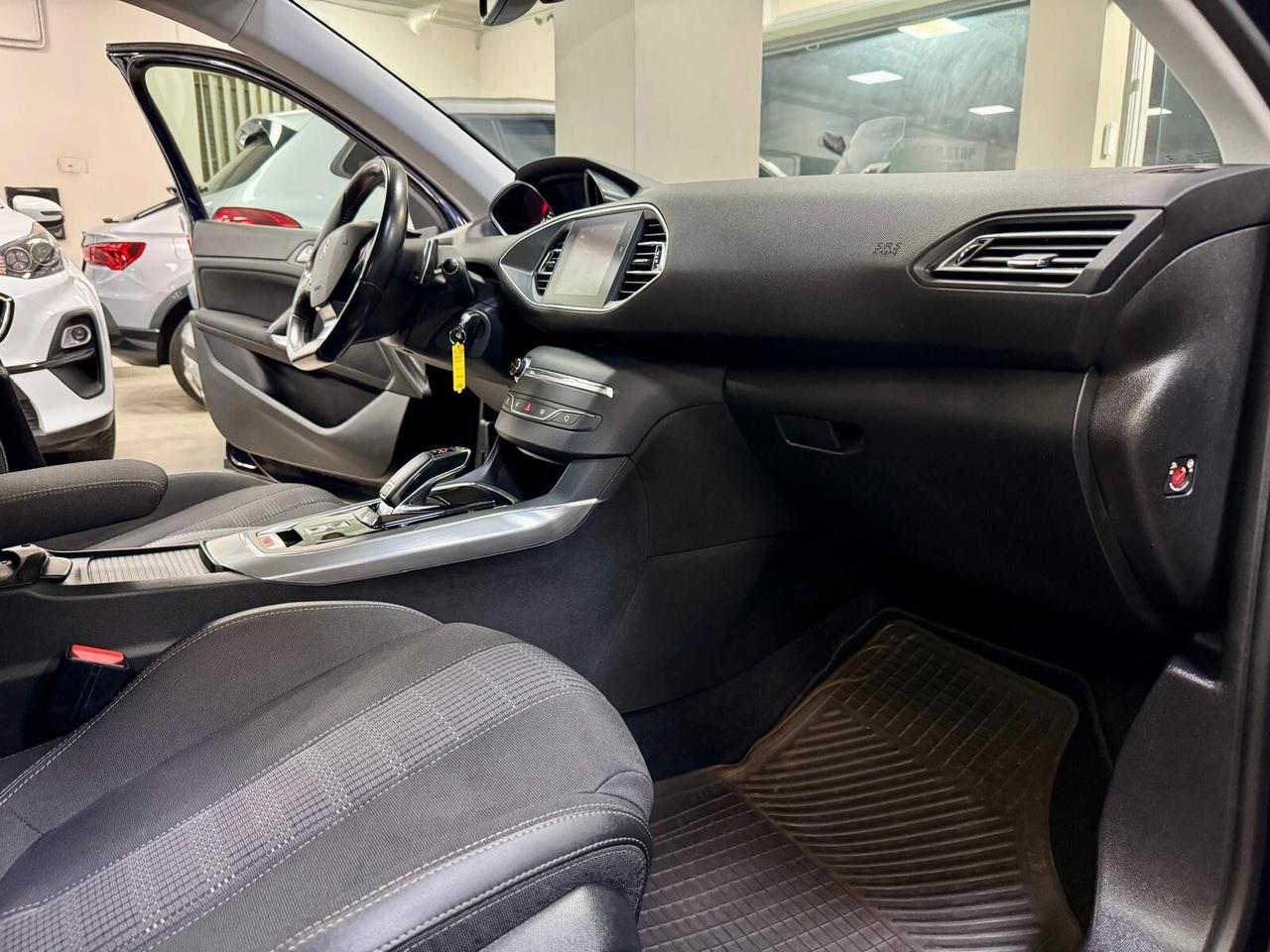 Peugeot 308 1.5 BlueHDi 130cv EAT8 Allure 2019