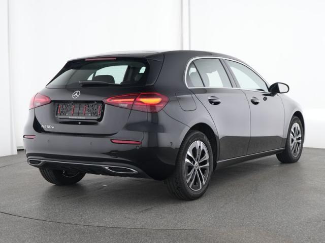 MERCEDES Classe A 250e Automatic Sport PLUG-IN