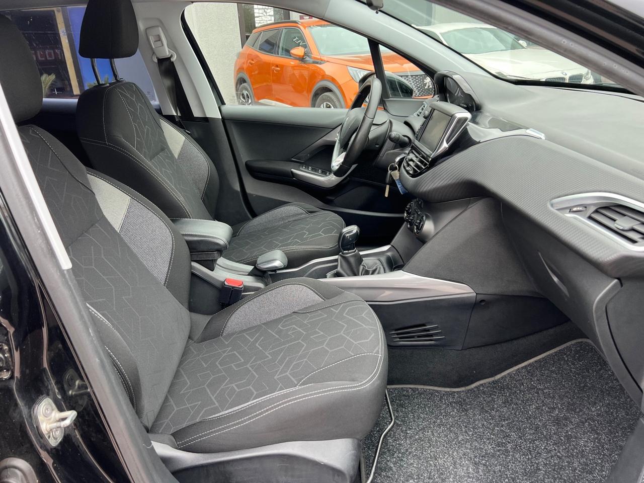 Peugeot 2008 BlueHDi 100 Allure