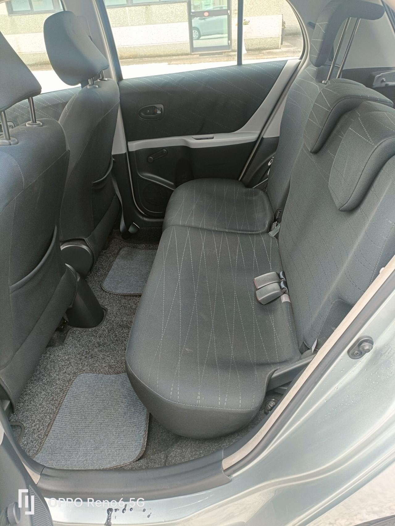 Toyota Yaris 1.3 5 porte Sol