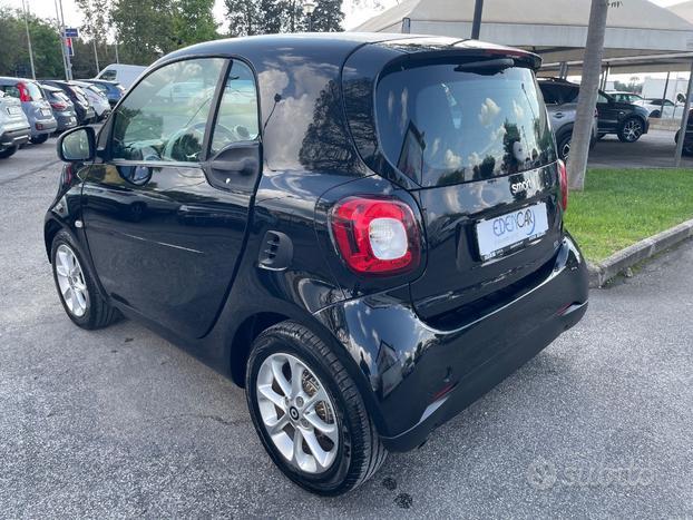 Smart fortwo coupe 1.0 Youngster 71cv twinamic