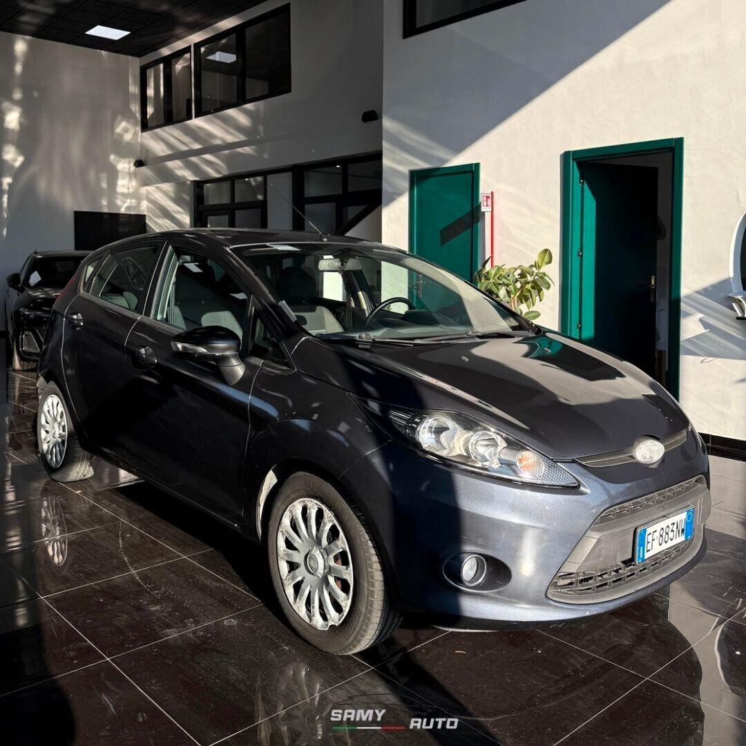 Ford Fiesta 1.4 TDCi 70CV 5 porte Titanium