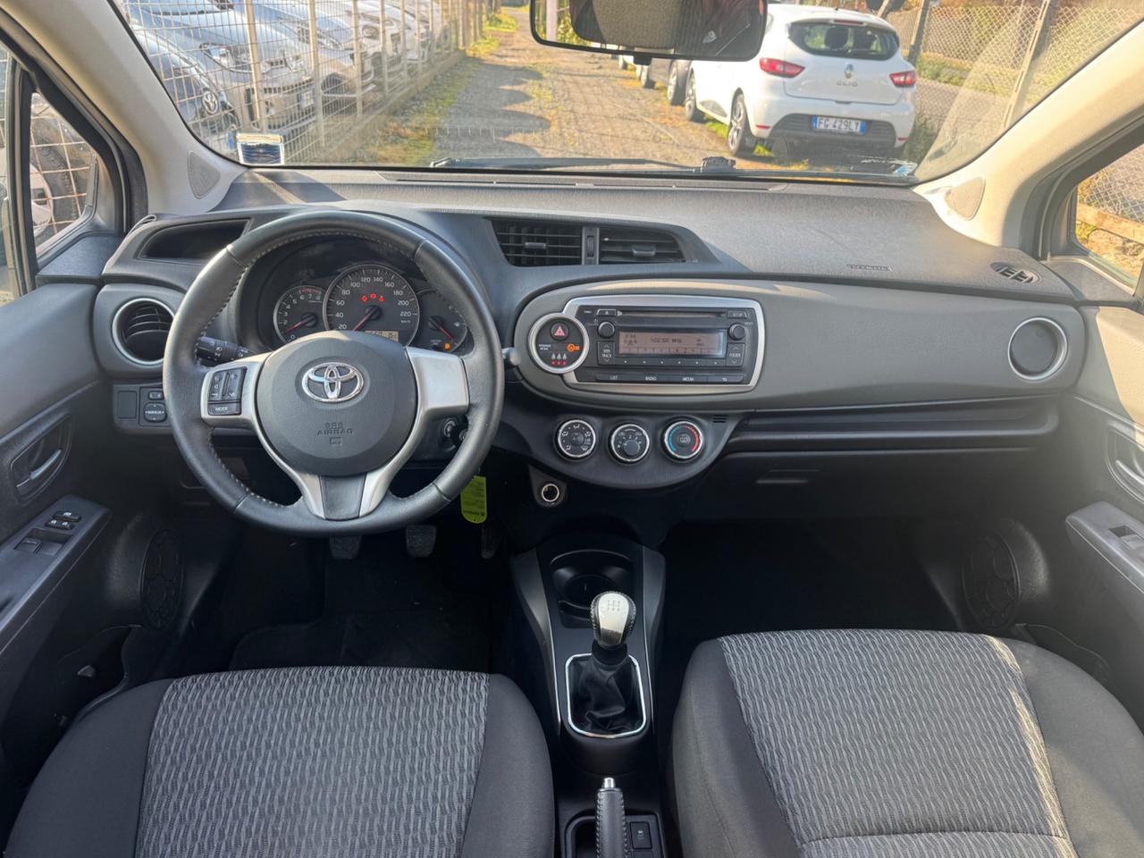 Toyota Yaris 1.0 5 porte Lounge NEOPATENTATI