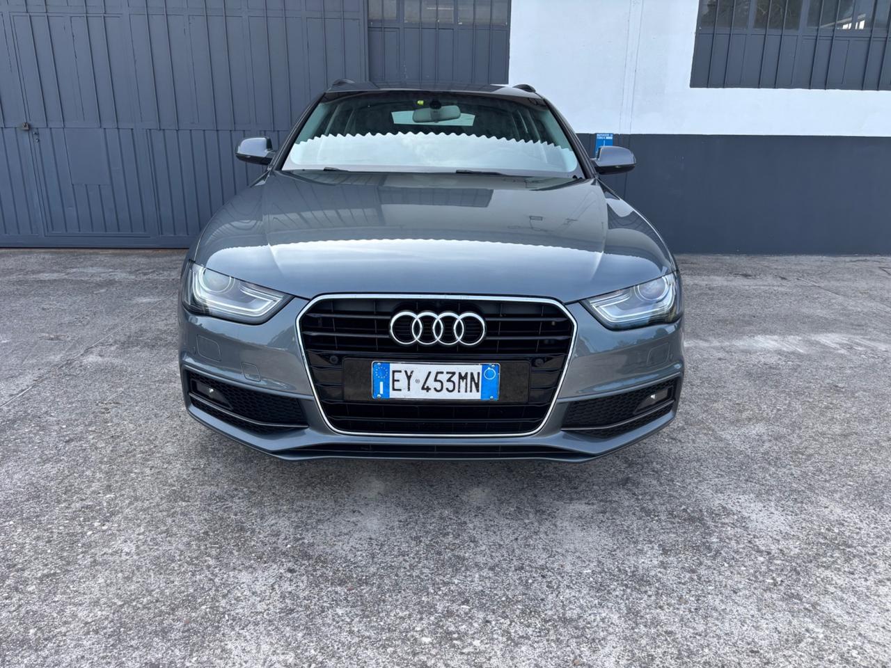 Audi A4 Avant 2.0 TDI 150cv S line. Garanzia 12mesi