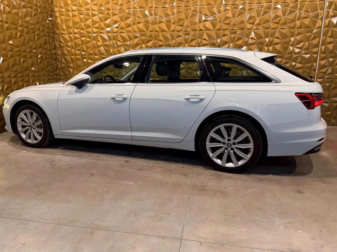 Audi A6 Avant 40 2.0 TDI S tronic Business Plus