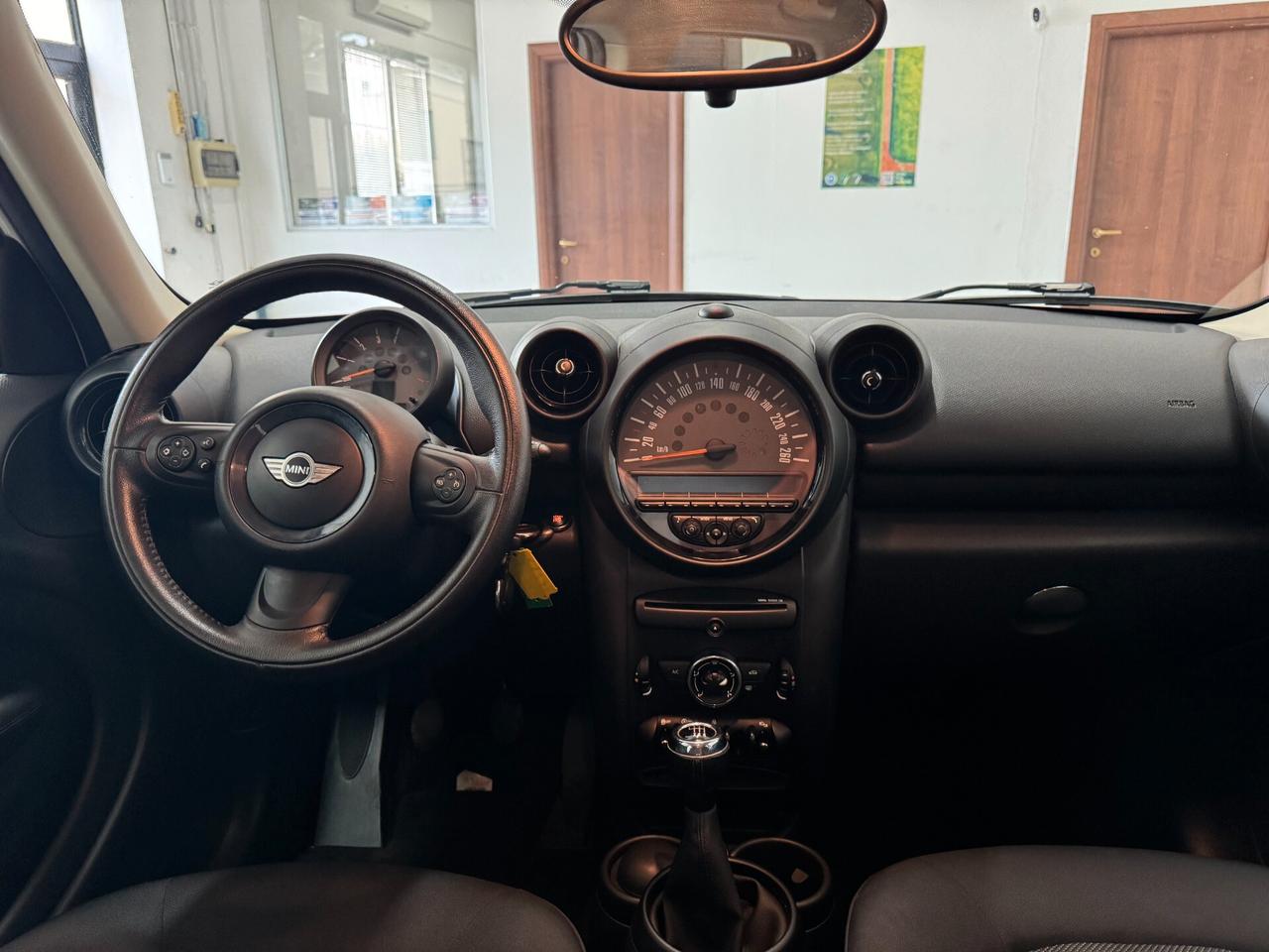 Mini Cooper 2015 D Countryman Mini 1.6 Cooper D KM 125000