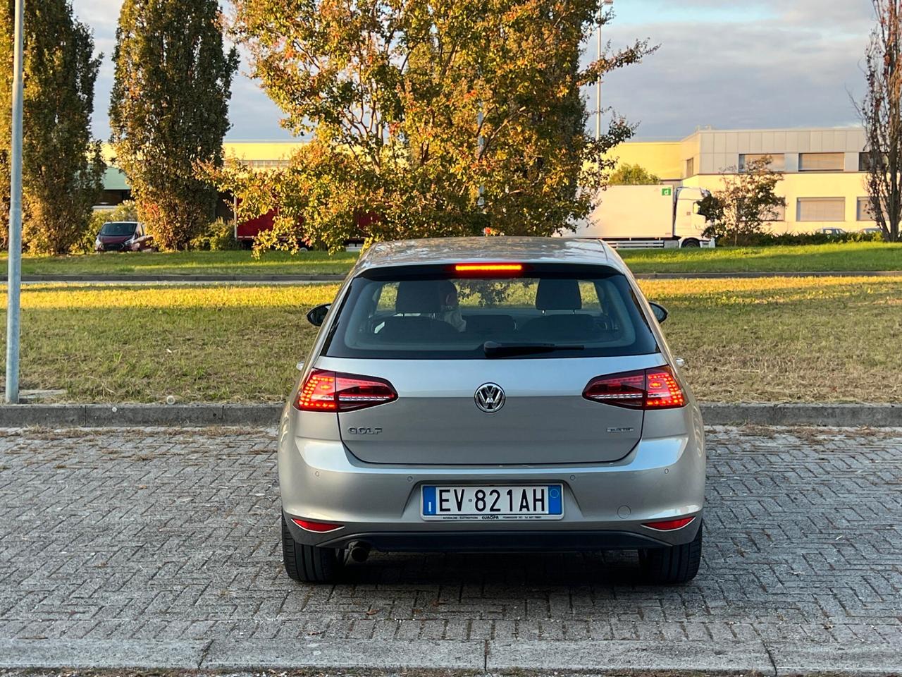 Volkswagen Golf 1.6 TDI DSG 5p. Highline BlueMotion Technology