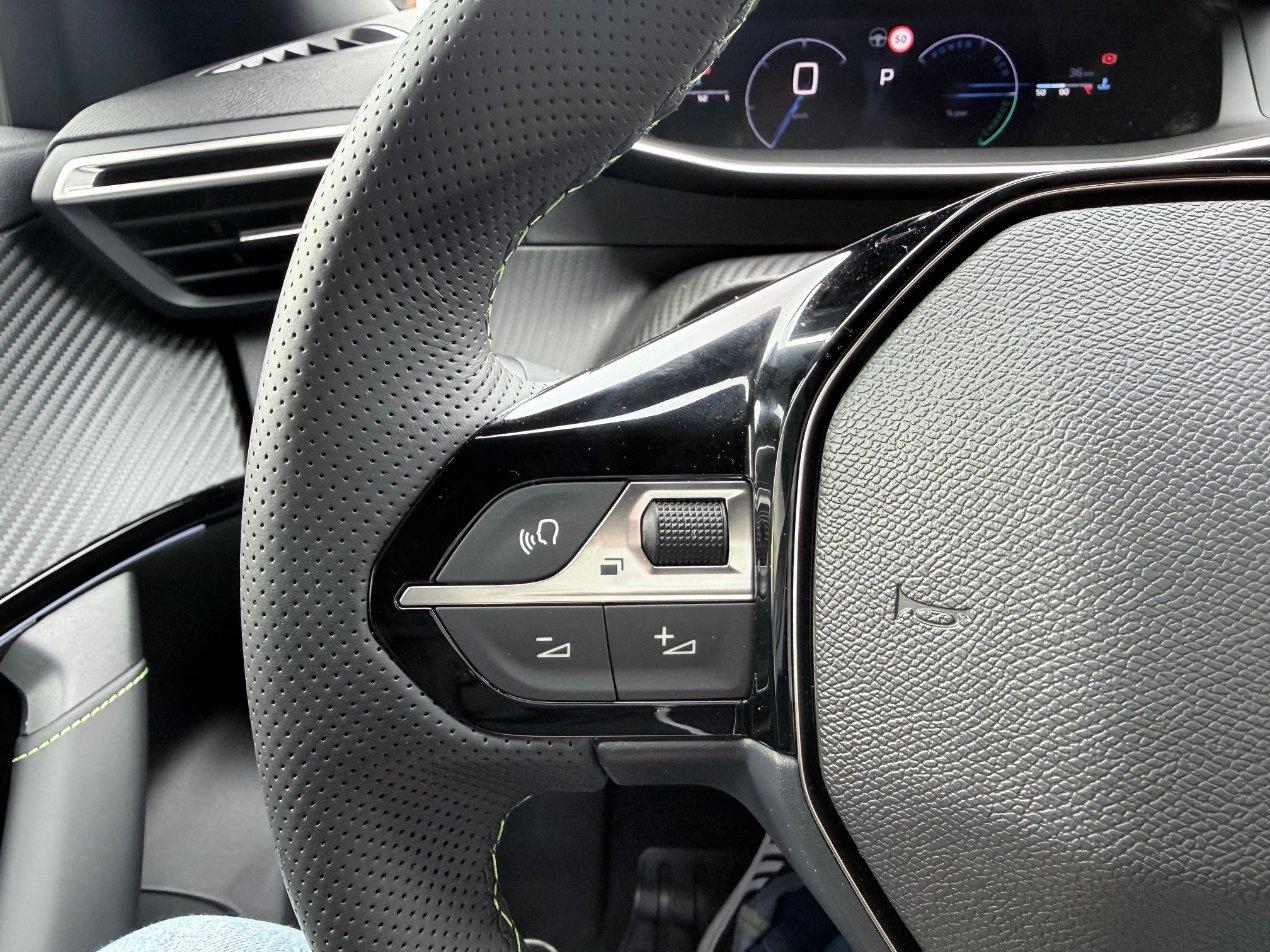 Peugeot 2008 2008 1.2 hybrid GT 145cv e-dcs6