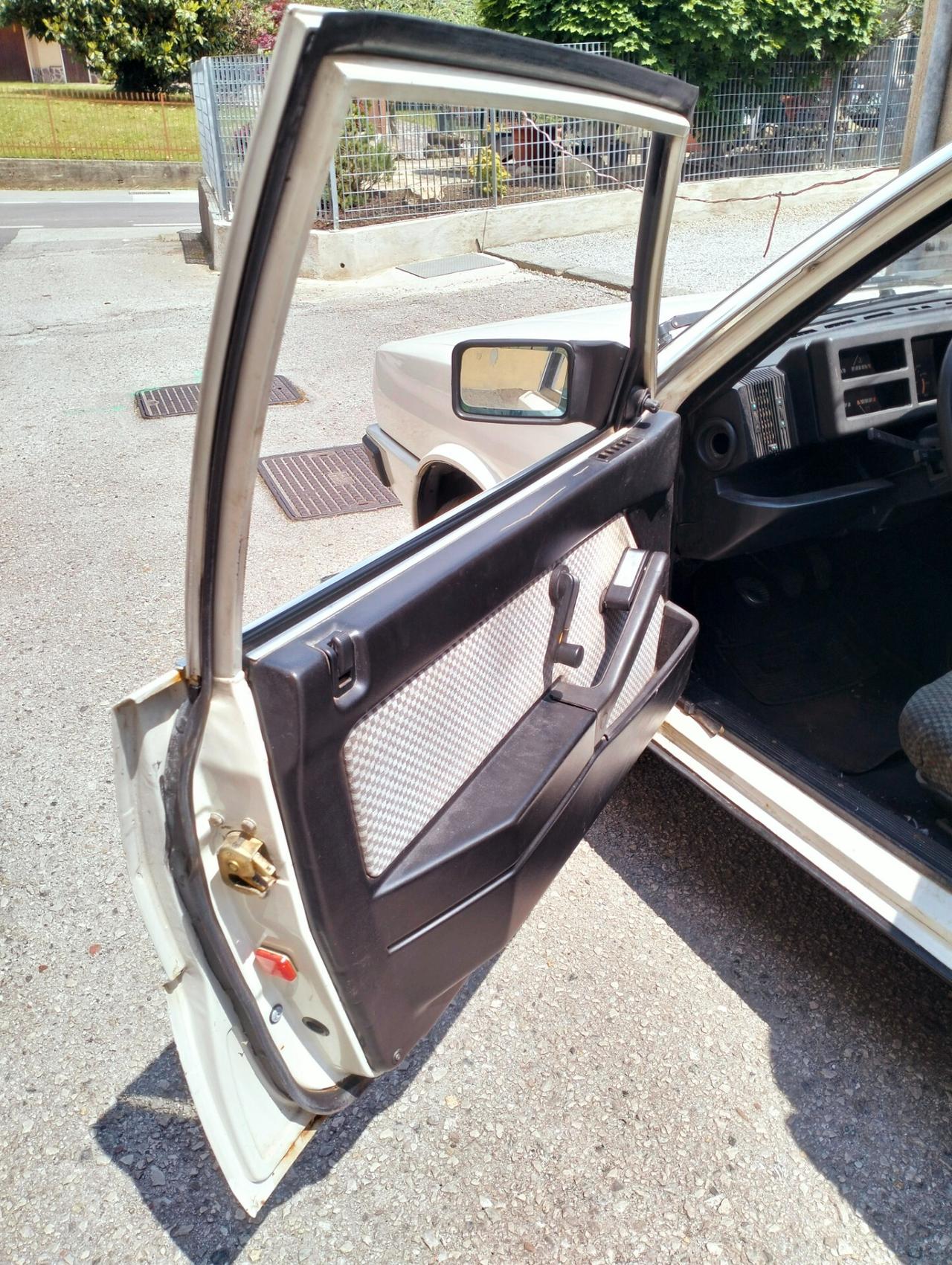 Lancia Delta 1.3