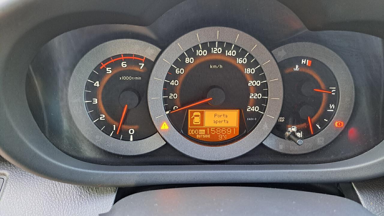 Toyota RAV 4 RAV4 2.2 D-4D 150 CV DPF Sol