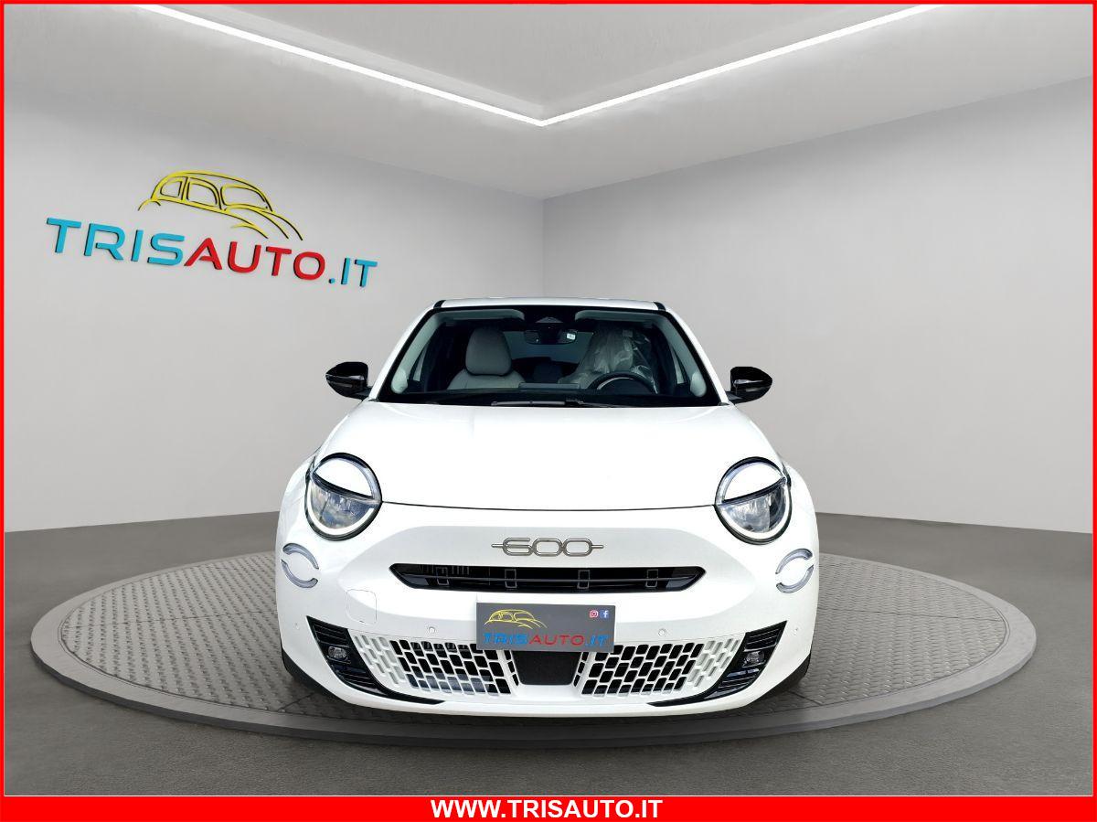 FIAT 600 1.2T MHEV DCT La Prima NEOPATENTATI (FULL LED+PELLE+NAVI)