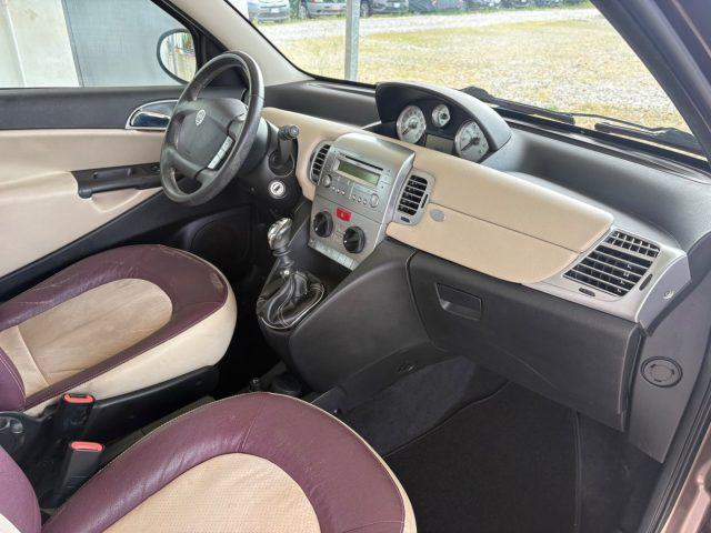 LANCIA Ypsilon 1.2 69 CV Platino OK NEOP INTERNI IN PELLE