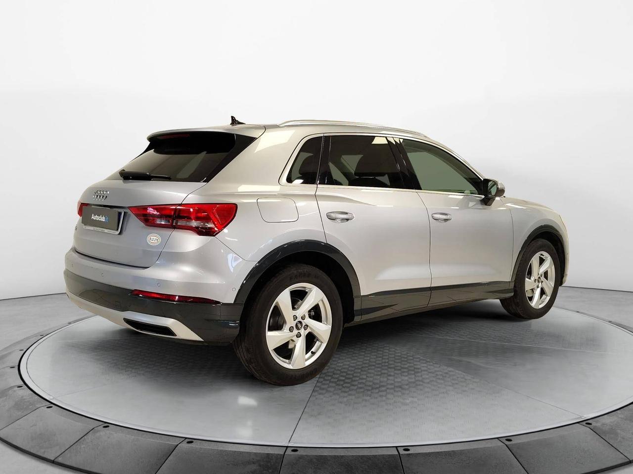 Audi Q3 35 2.0 tdi Business Advanced