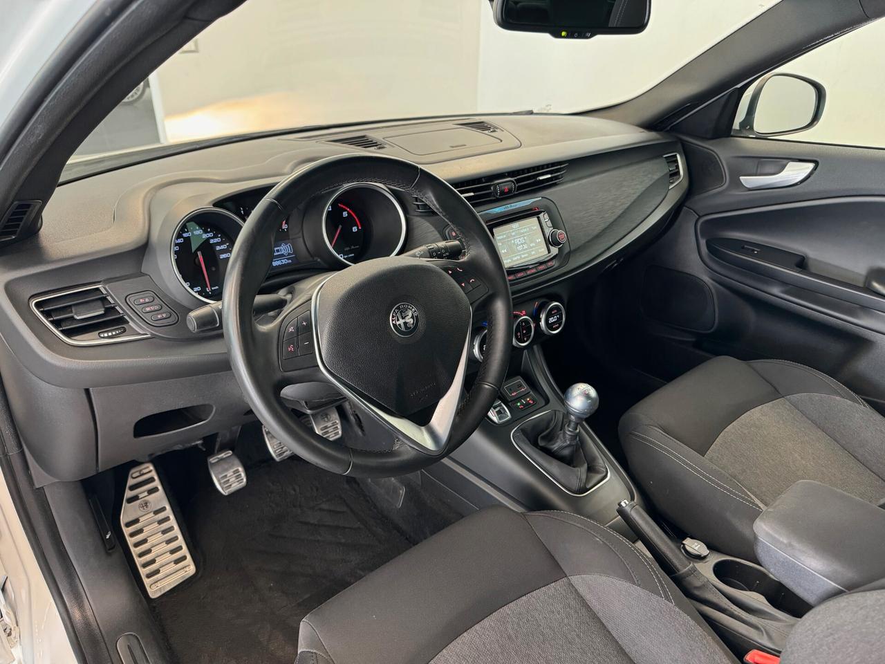 Alfa Romeo Giulietta 1.6 JTDm 120 CV Sport 88.000 KM UNIPROP.