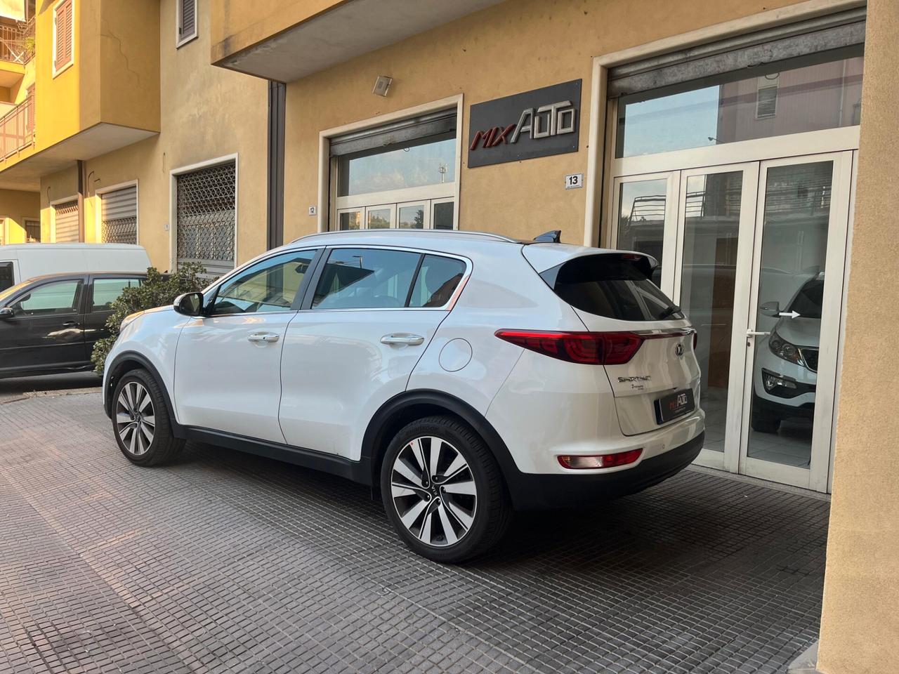 Kia Sportage 1.7 CRDI 2WD Class *Tetto Panoramico*