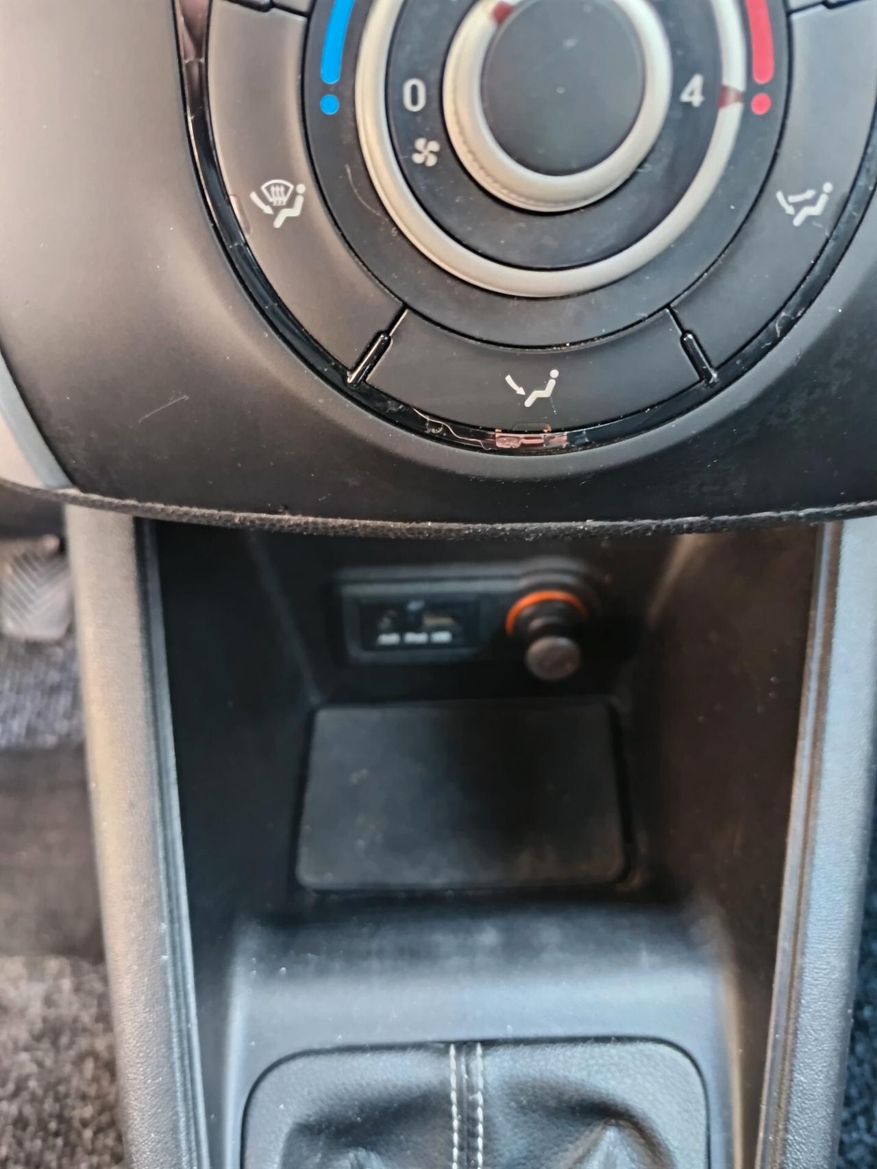 Kia Venga 1.4 CRDi 90CV WGT EX