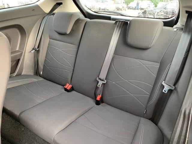 FORD Fiesta 1.4 3 porte Bz.- GPL Black & White Edition