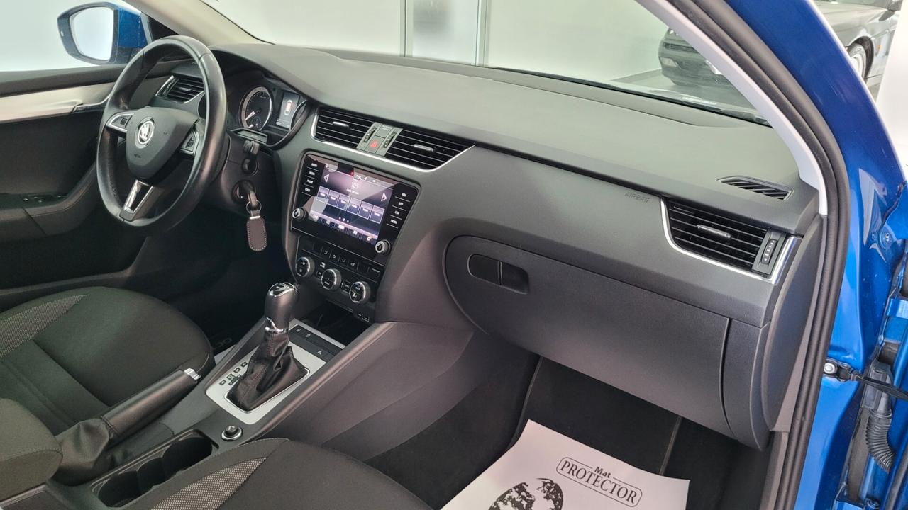 Skoda Octavia 1.5 DSG Wagon Executive G-Tec GANCIO TRAINO