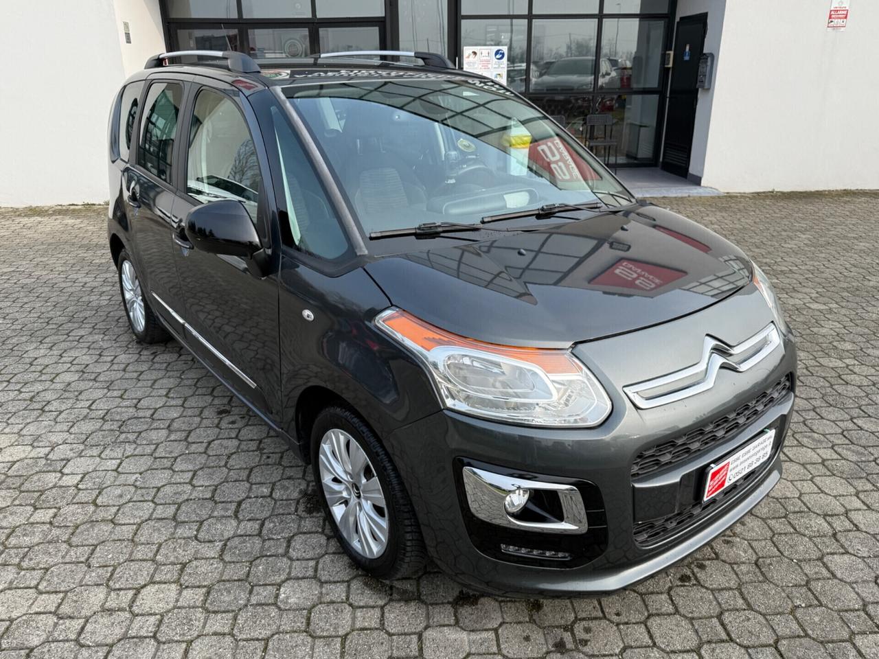 Citroen C3 Picasso 1.2 b.| CERCHI IN LEGA