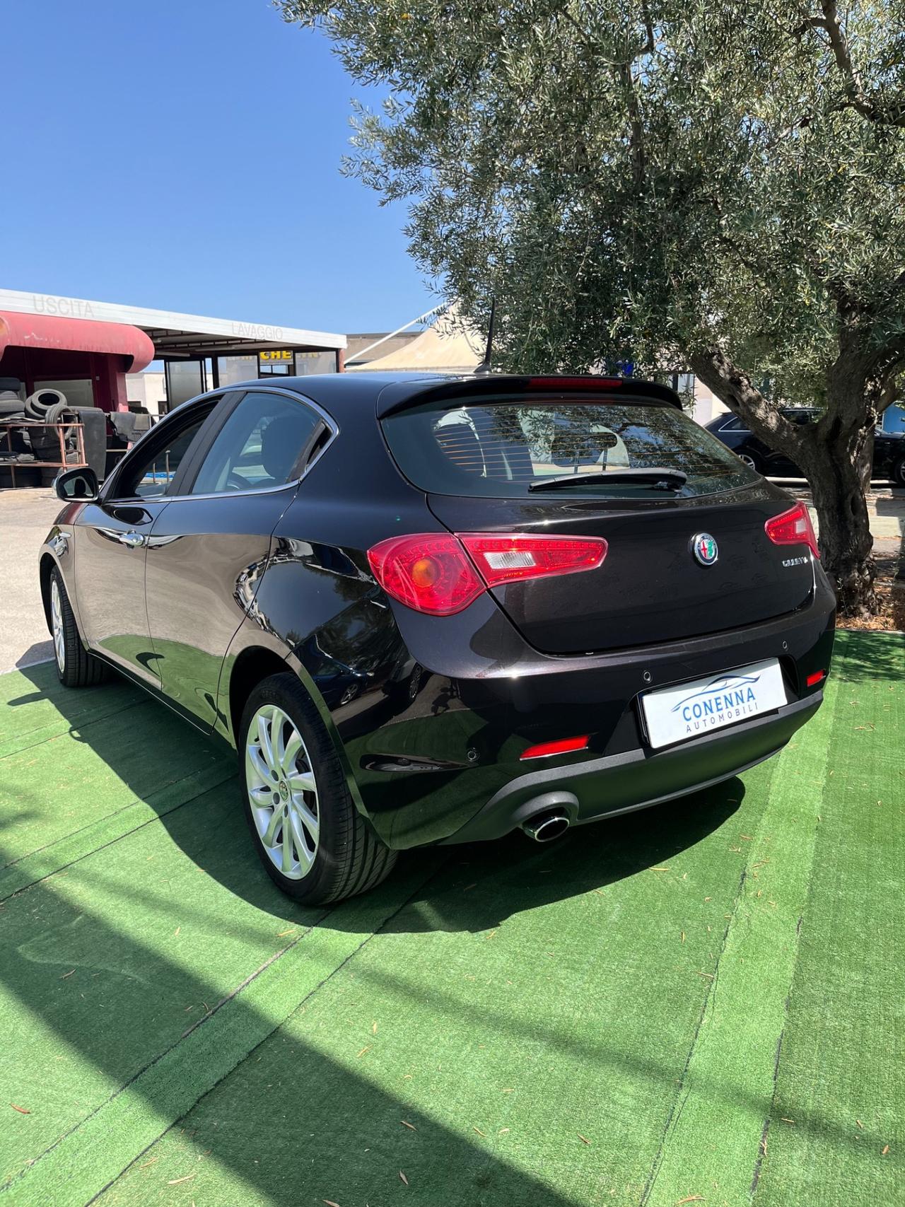 Alfa Romeo Giulietta 1.6 JTDm-2 120 CV Distinctive