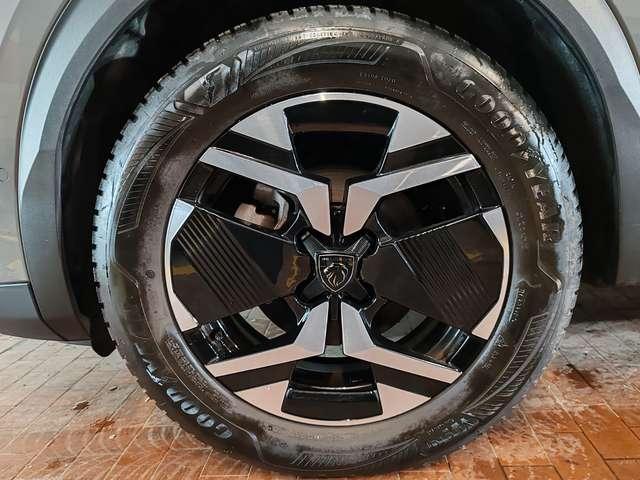 Peugeot 2008 1.2 100cv Allure + Navi + Key Less + Camera 360