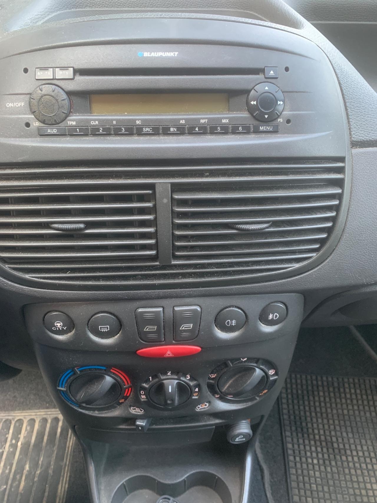 Fiat Punto 1.2 5 porte Active Natural Power