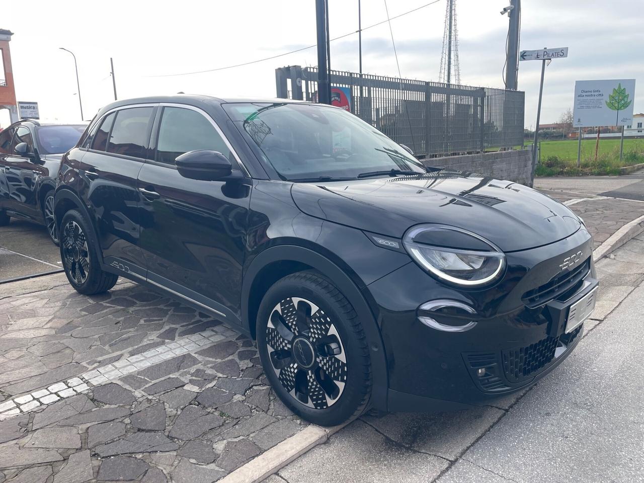 Fiat 600 Hybrid 136 CV DCT MHEV La Prima