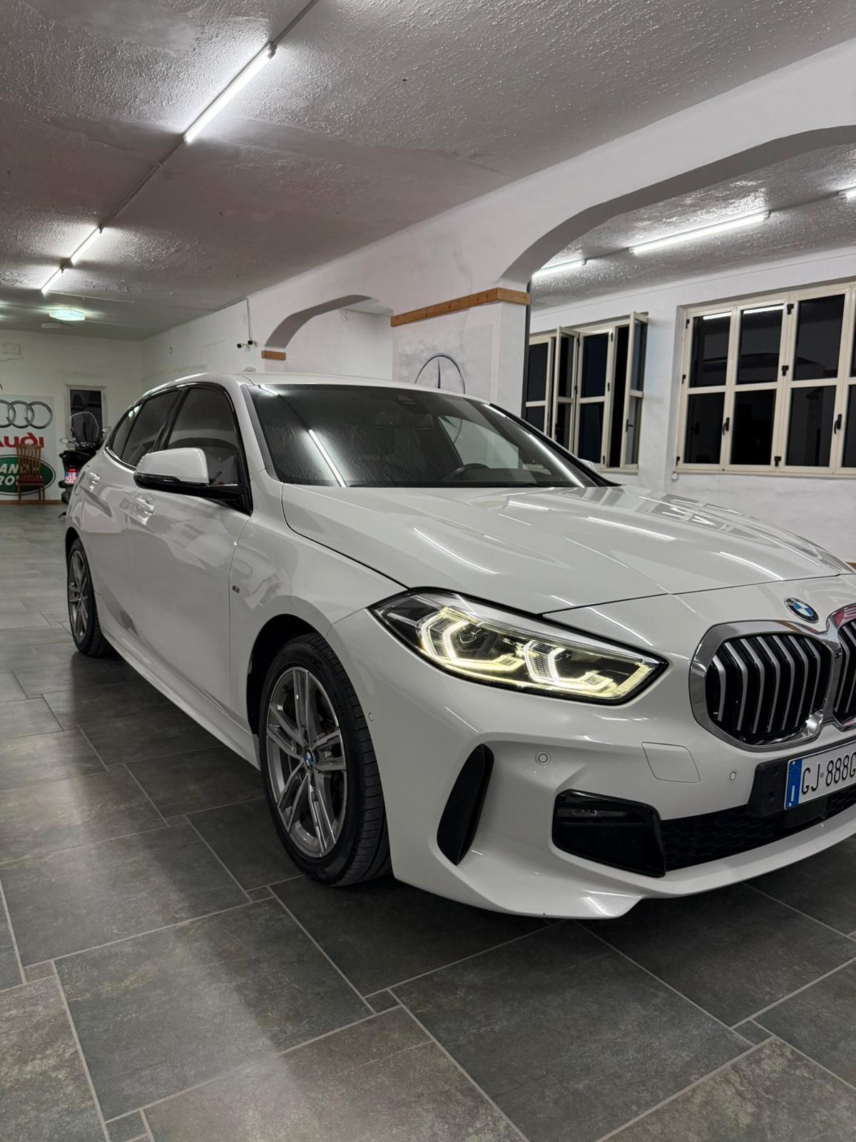 Bmw 118d 5p. Msport